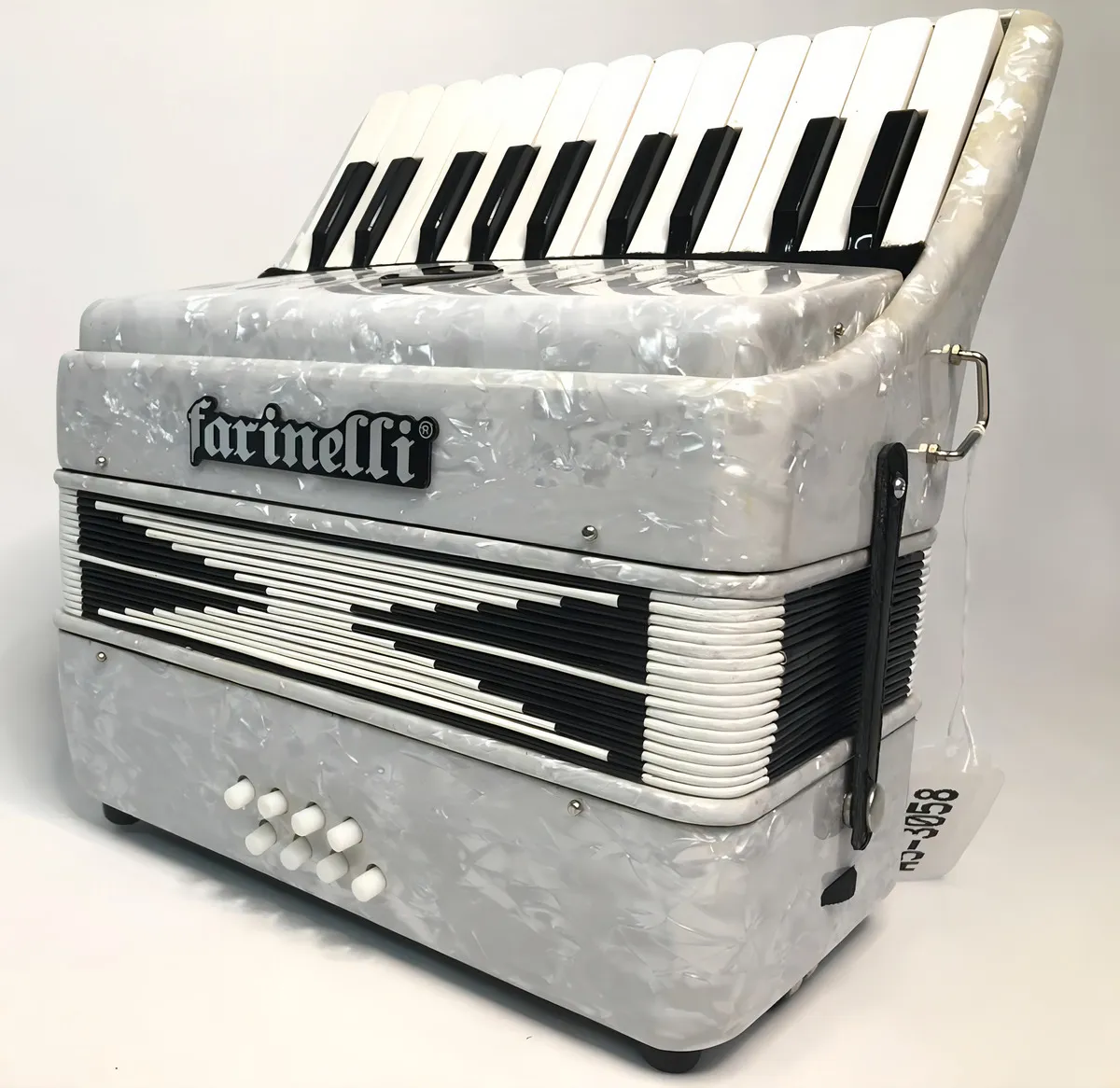 Acordeón de Teclas Farinelli Junior Blanco 22 Teclas 8 Bajos 22K8BSW - Image 3