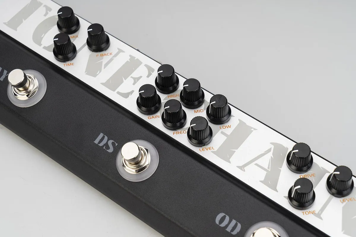 Pedal Multi-efectos Joyo TC2 con Afinador y Simulación de Gabinete - Image 3