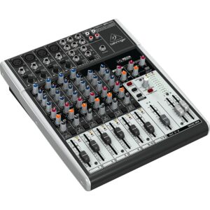 Mezcladora Behringer Xenyx 1204USB con Interfaz