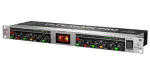 Behringer MIC2200 V2 preamp